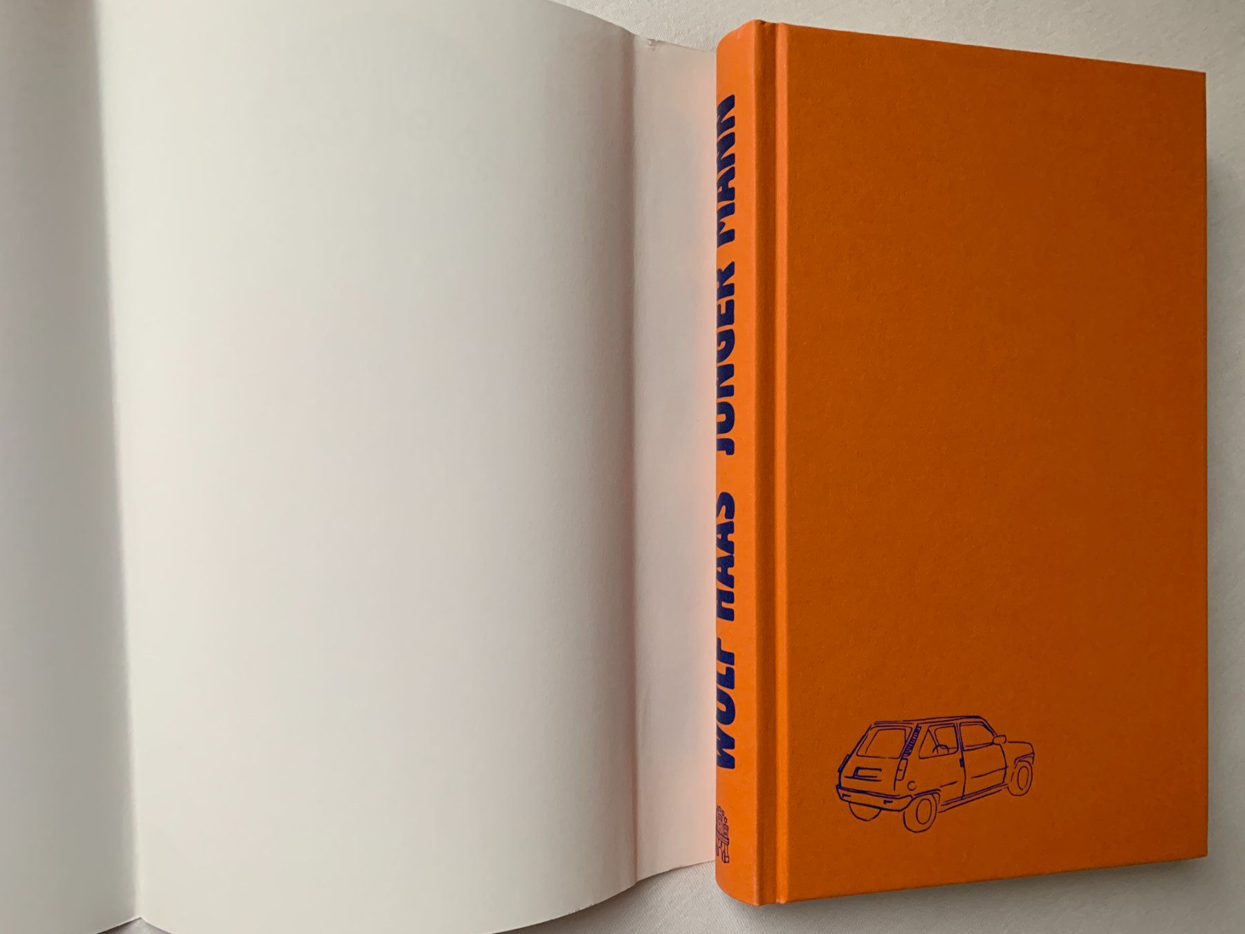 Libri: Wolf Haas – Junger Mann, handsigniert – Usato da Regensdorf venduto da JoergR 3
