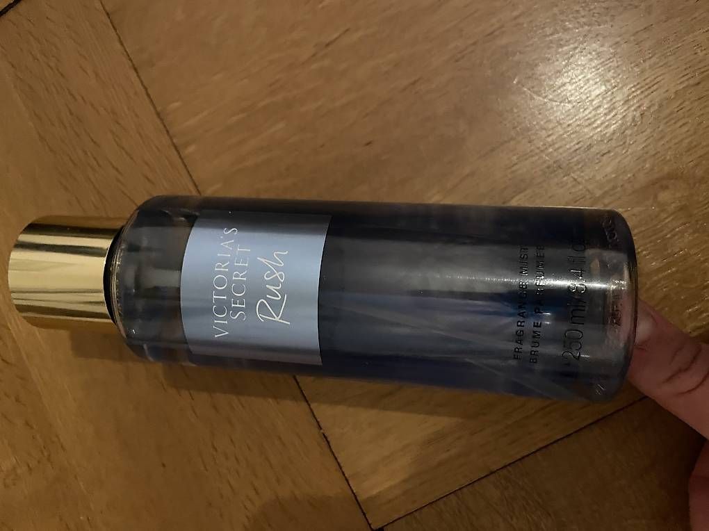 Profumi & Eau de Toilette: Givenchy Parfüm, VS Bodyspray, 4711 – Usato da St. Gallen venduto da VeraMoa 1