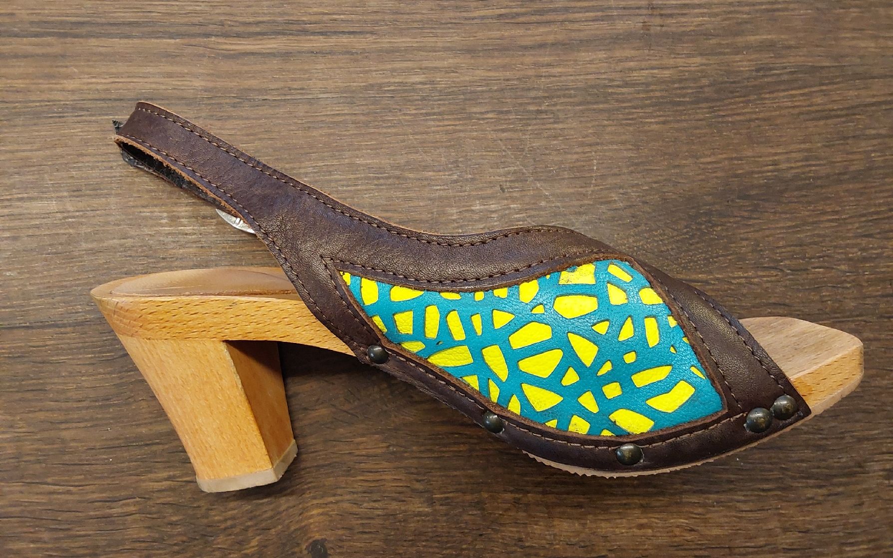 Scarpe da donna: Tokushuu Zoccoli 35 – Usato da Köniz venduto da scopello12