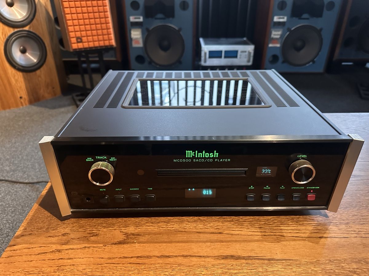 McIntosh Lettore multimediale & Streamer: Mcintosh MCD 500 Sacd/ cd player – Usato da Vevey venduto da Dborg