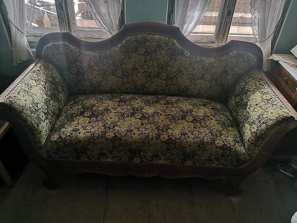 Sofas: Antikes Ruhebett, Ruhbett, Ruebett – Gebraucht aus Untersteckholz von Rocky_B