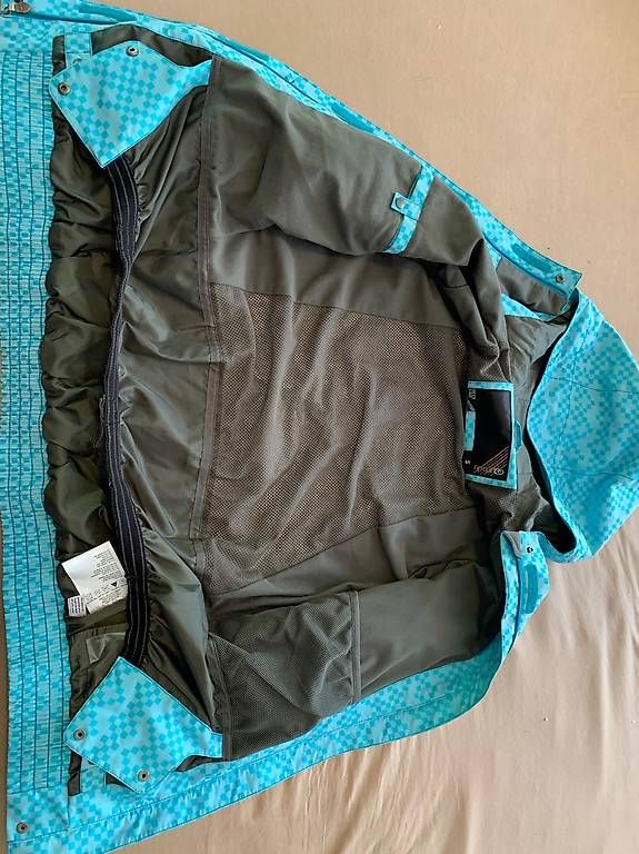 Giacche: Giacca da sci RIP CURL taglia S – Usato da Gordevio venduto da pazz70 1