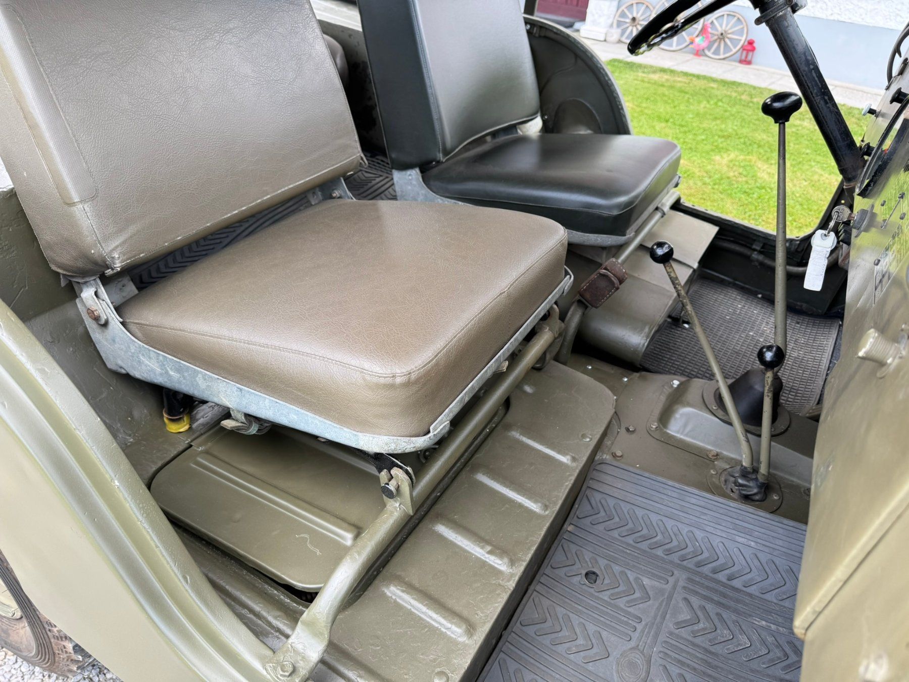 Kaiser Autos: Jeep CJ5 Kaiser 12V orig. CH-Armee – Gebraucht aus Gross von autonauer 5