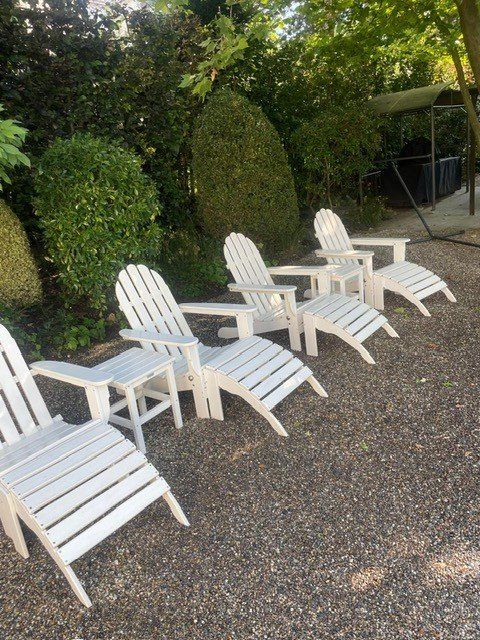 Poltrone: 4 Classic Adirondack Deck Chairs &  Matching Footrests – Usato da Zürich venduto da inf_y5qz