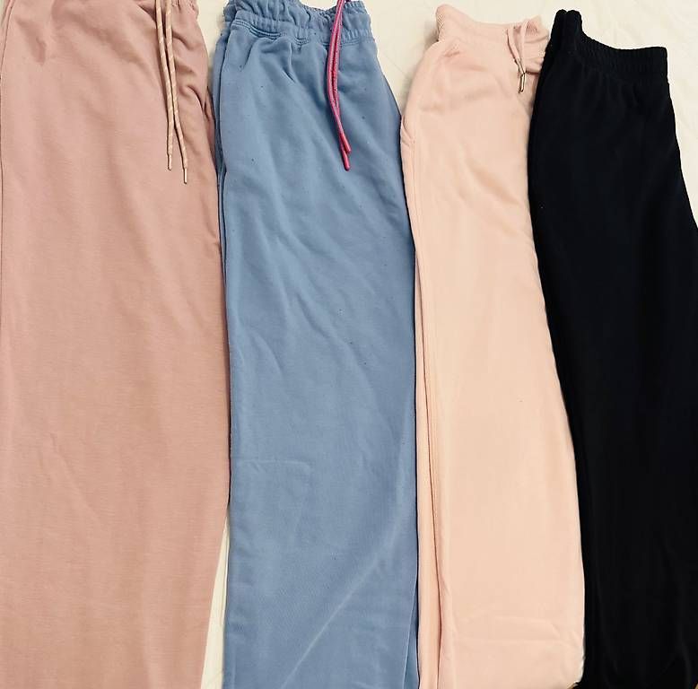 Pantaloni: Jogginghosen S/M – Usato da Illnau venduto da Fakiraa 2