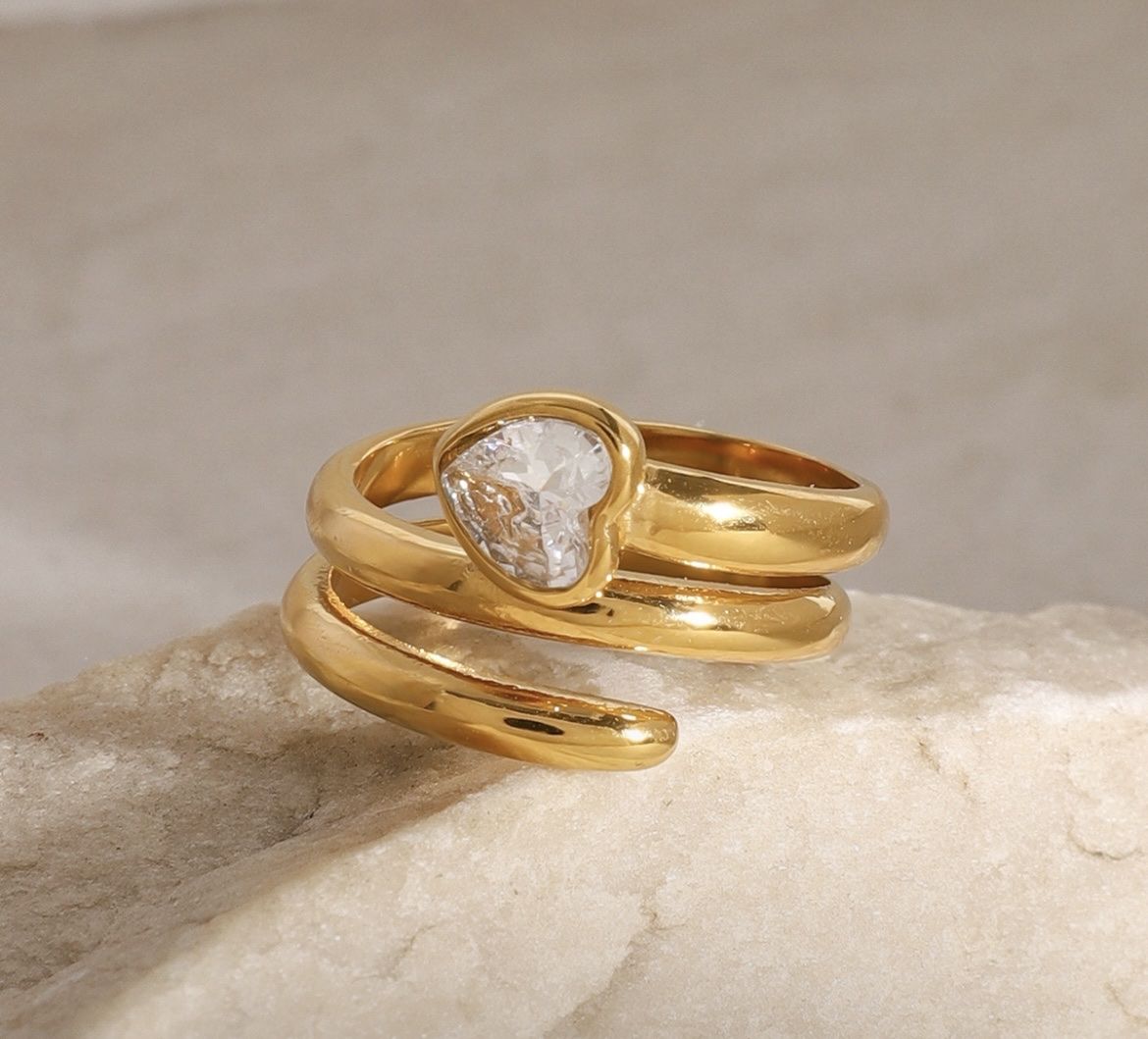 Anelli: Goldring mit Herzstein, Grösse 54 – Nuovo e nell'imballaggio originale da Zürich venduto da dun_k7s7 1