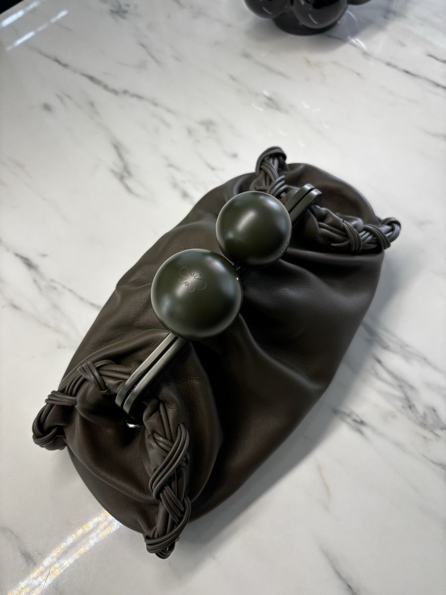 Max Mara Taschen für Damen: MaxMara Pasticcino Clutch – Gebraucht aus Bülach von BojanaM 1