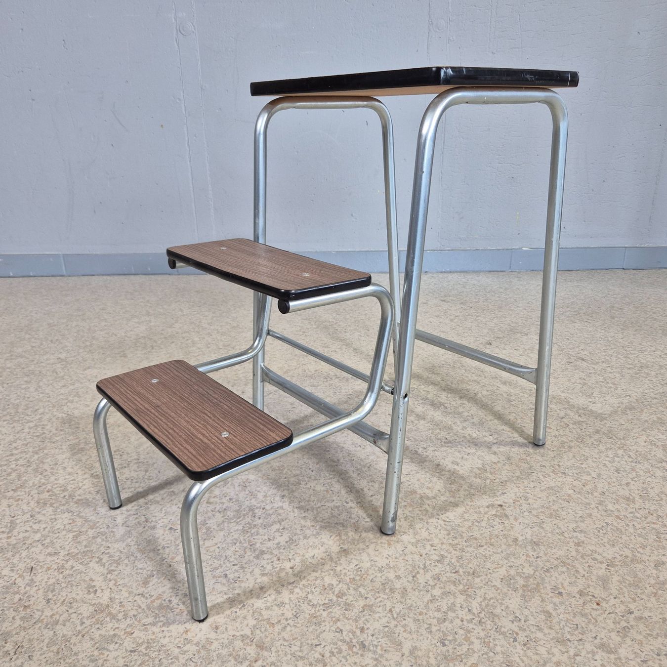 Sgabelli: Step-Stool Tritthocker 3-Tritt Hocker braun – Usato da Nottwil venduto da Wondewa-Shop 5