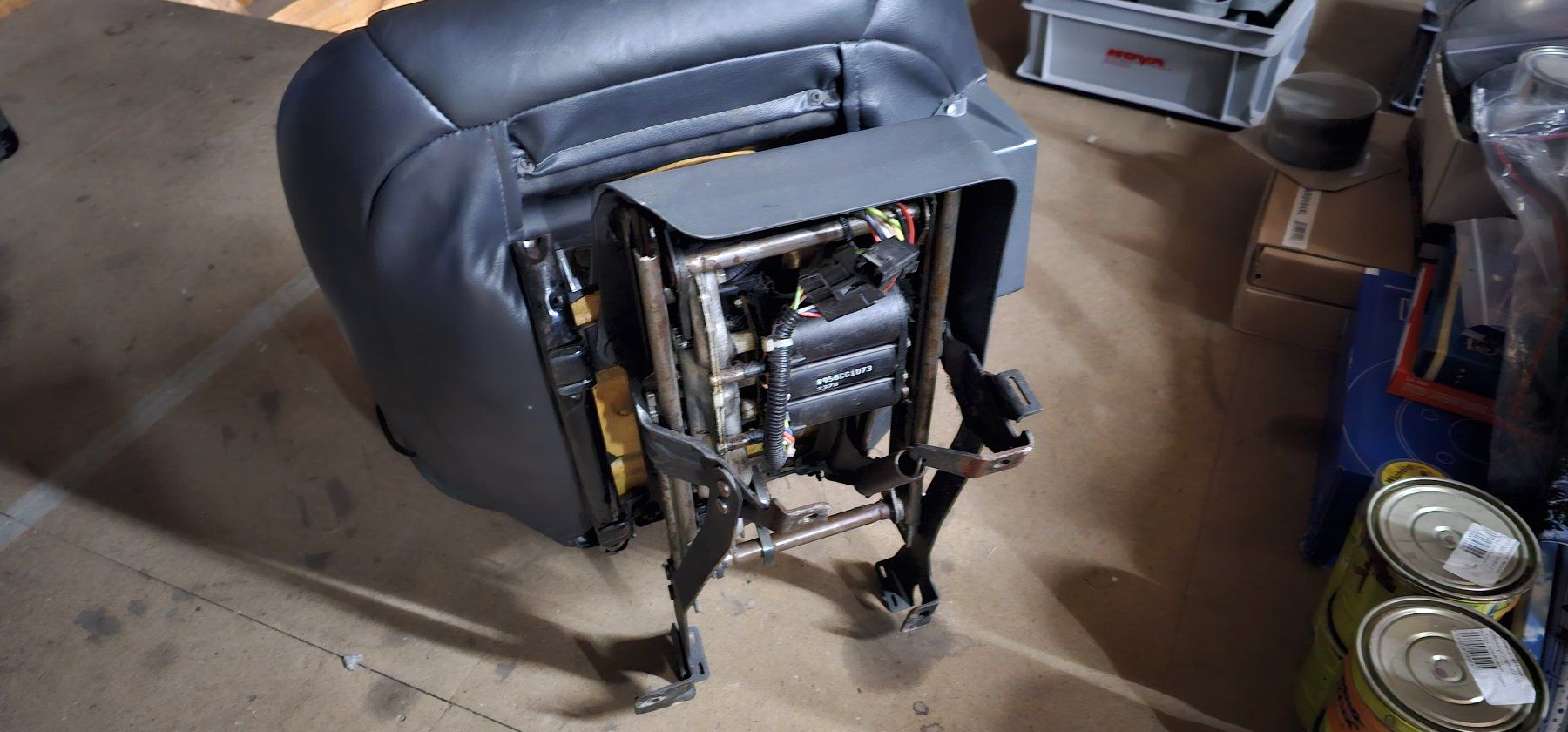 Jeep Tutti pezzi di ricambio auto: Komplette Leder-Sitzgarnitur Jeep Cherokee XJ – Usato da Wettswil venduto da Swiss_Outlaw 6