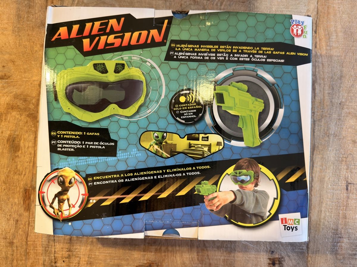 Jouets: Alien Vision Spielzeug gebraucht – D'occasion à Sorvilier par Ms.Meow 1
