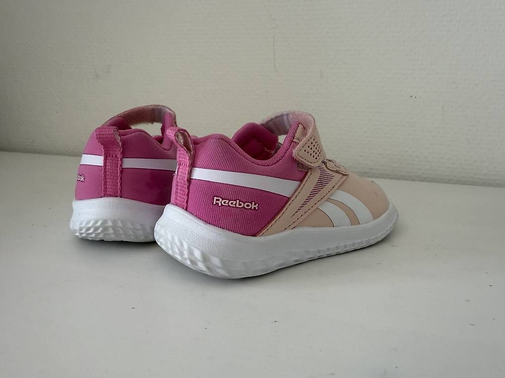 Scarpe per ragazzi: Reebok 22 baby schuhe  – Usato da Zürich venduto da litlt 2