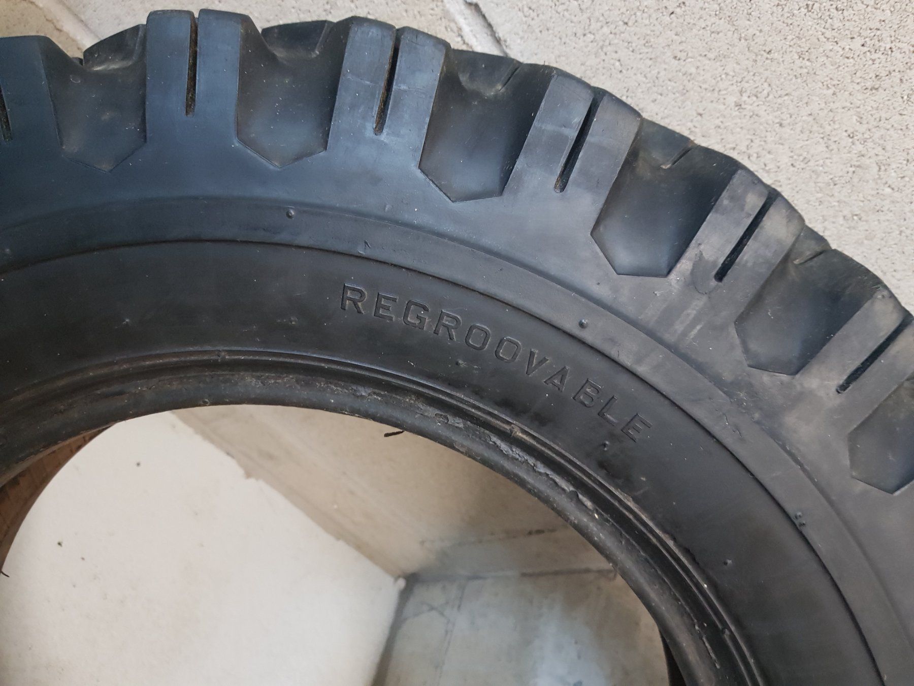 Altro in Scrittura & Disegno: Firestone Super All-Traction Reifen 6.00-16C Oldtimer – Usato da Cadro venduto da davidedolcevita 6