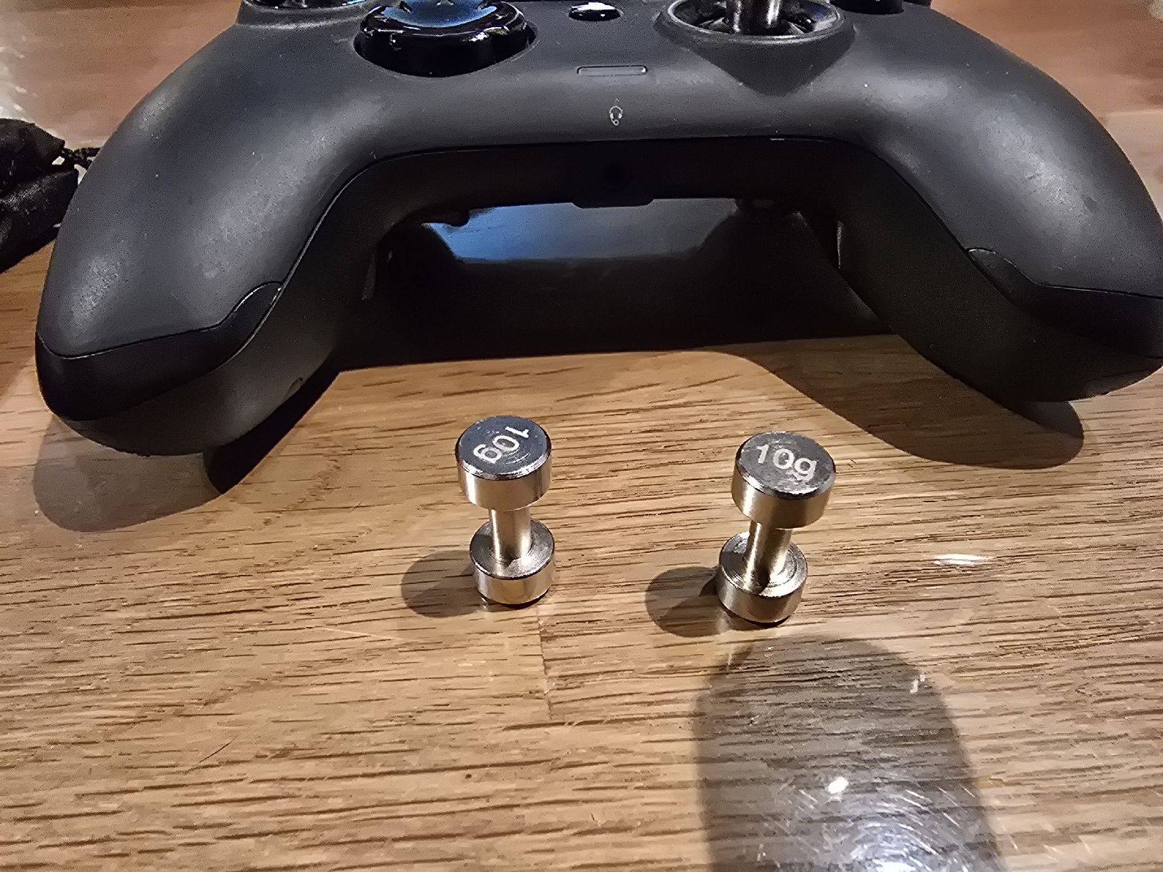 Controller: Nacon Revolution Pro Controller 2 – Neu (gemäss Beschreibung) aus Basel von rev_26s7 4