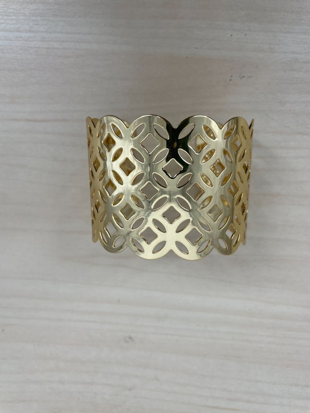 Armbänder & -reifen: CAROLL Bracelet doré – Gebraucht aus Lausanne von PlusValue_Lausanne