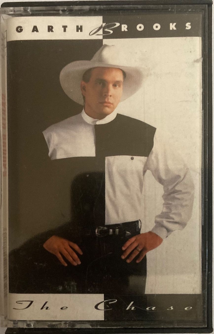 Kompaktkassetten: GARTH BROOKS - THE CHASE – Gebraucht aus Poliez-Pittet von Newtown-Records
