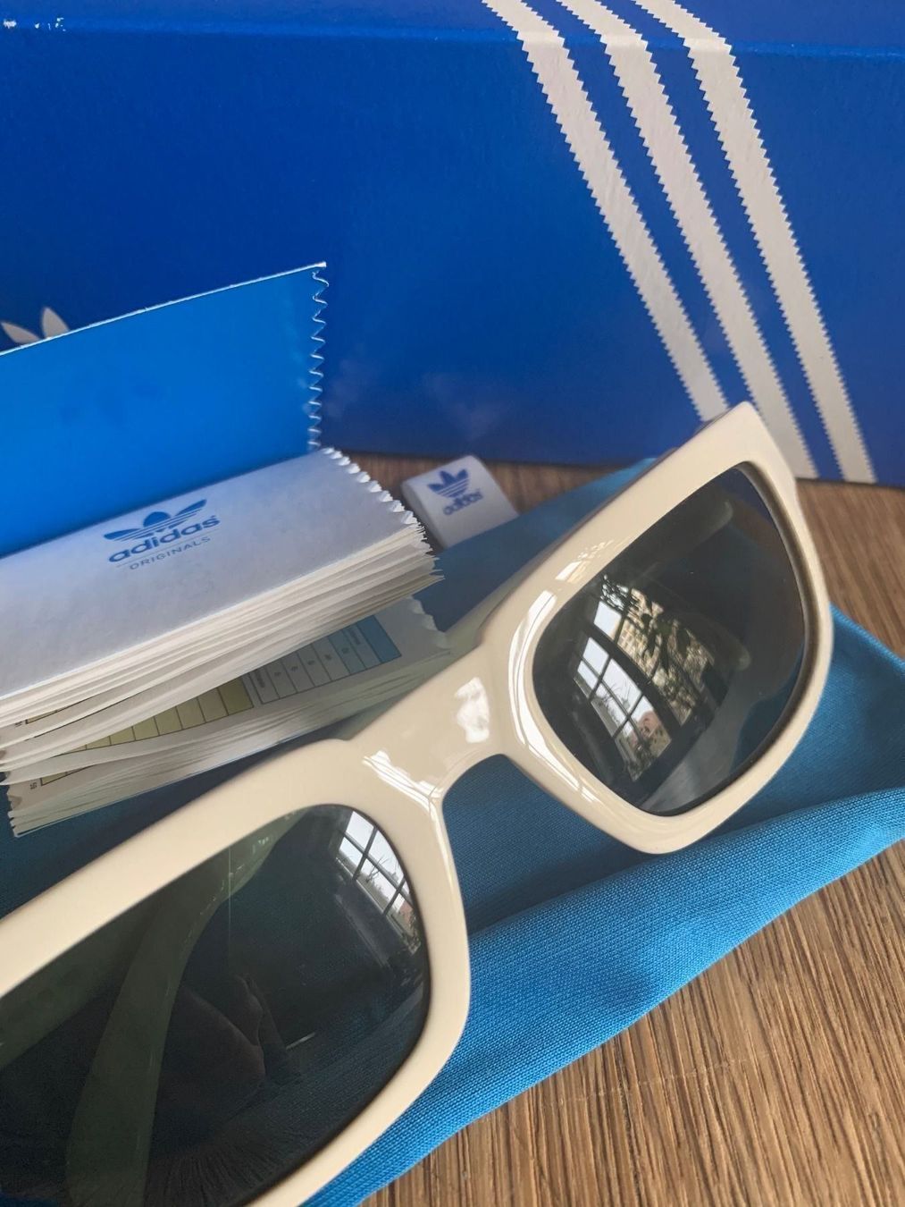 Adidas Occhiali & Lenti: adidas Eyewear curitiba ah22 – Nuovo e nell'imballaggio originale da Bern venduto da SamuelH02 8