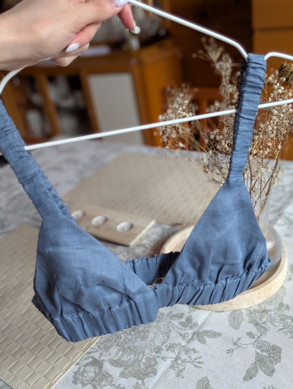 Top: Dissh linen crop top – Nuovo (secondo la descrizione) da Altendorf venduto da jak_lkk8 3