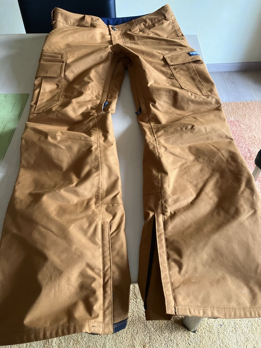 Helly Hansen Giacche: Snowboard Jacke und Hose – Usato da Bubikon venduto da Aleria13 3