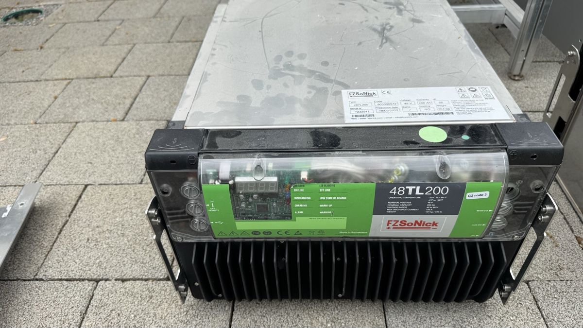 Dispositivi a energia solare: FZSoNick 48TL200 Batterie – Usato da Kaltbrunn venduto da Sonnhaldner 1
