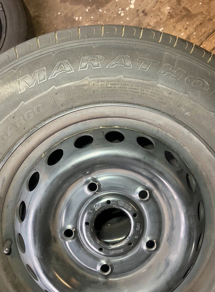 Ford Pneus & Roues: 4 roues Ford transit – D'occasion à Romont FR par Thoma_bdn 1