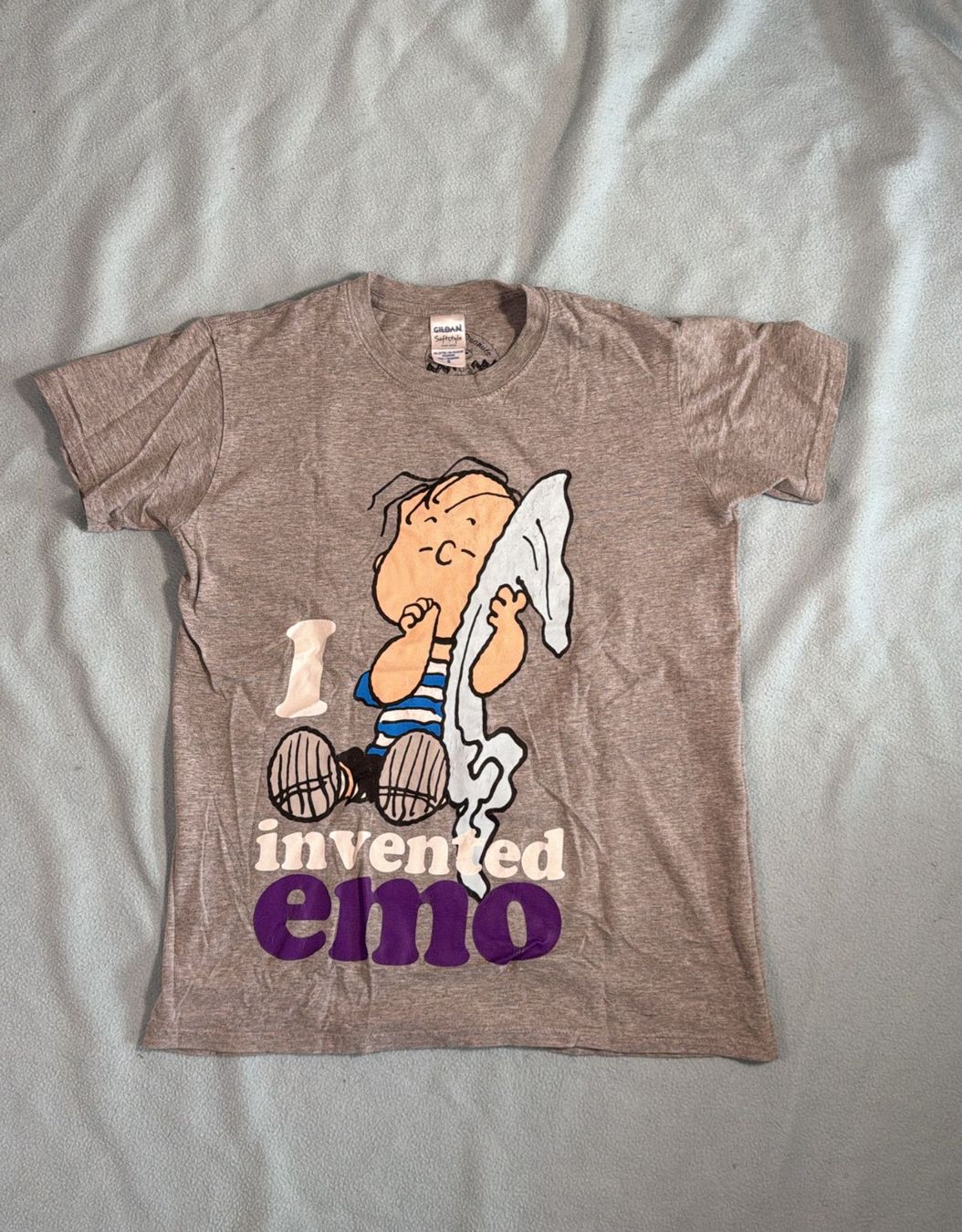 T-shirt: Peanutes T-Shirt – Usato da Bern venduto da jbern3012