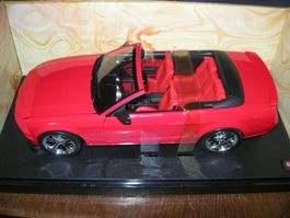 Ford Mustang GT Cabriolet * Hot Wheels 1:18