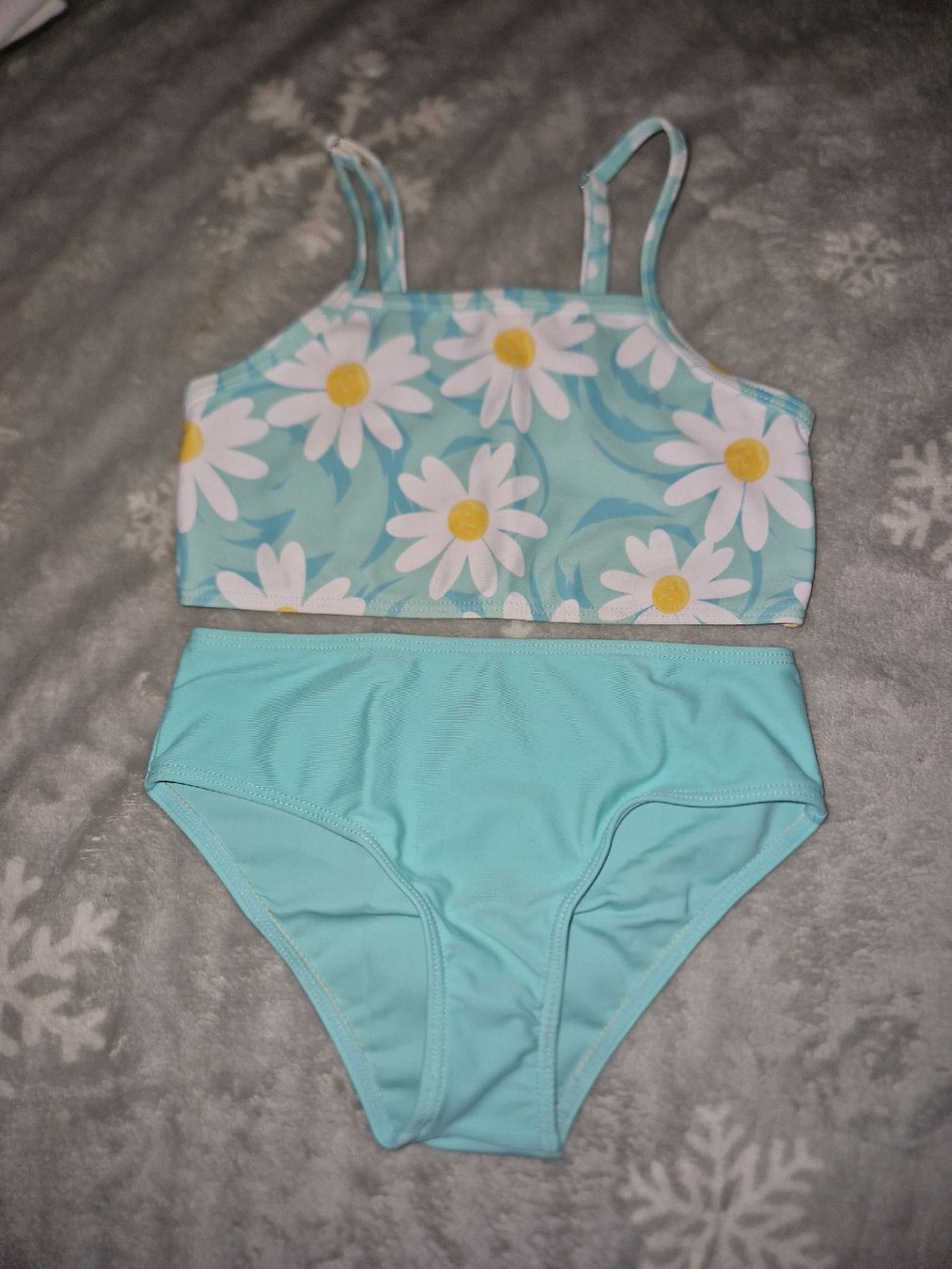 Badekleider & Bikinis: Sommerlicher Bikini mit Gänseblümchen Muster, Grösse 110-116 – Neu (gemäss Beschreibung) aus Neuhausen von Nicolino92