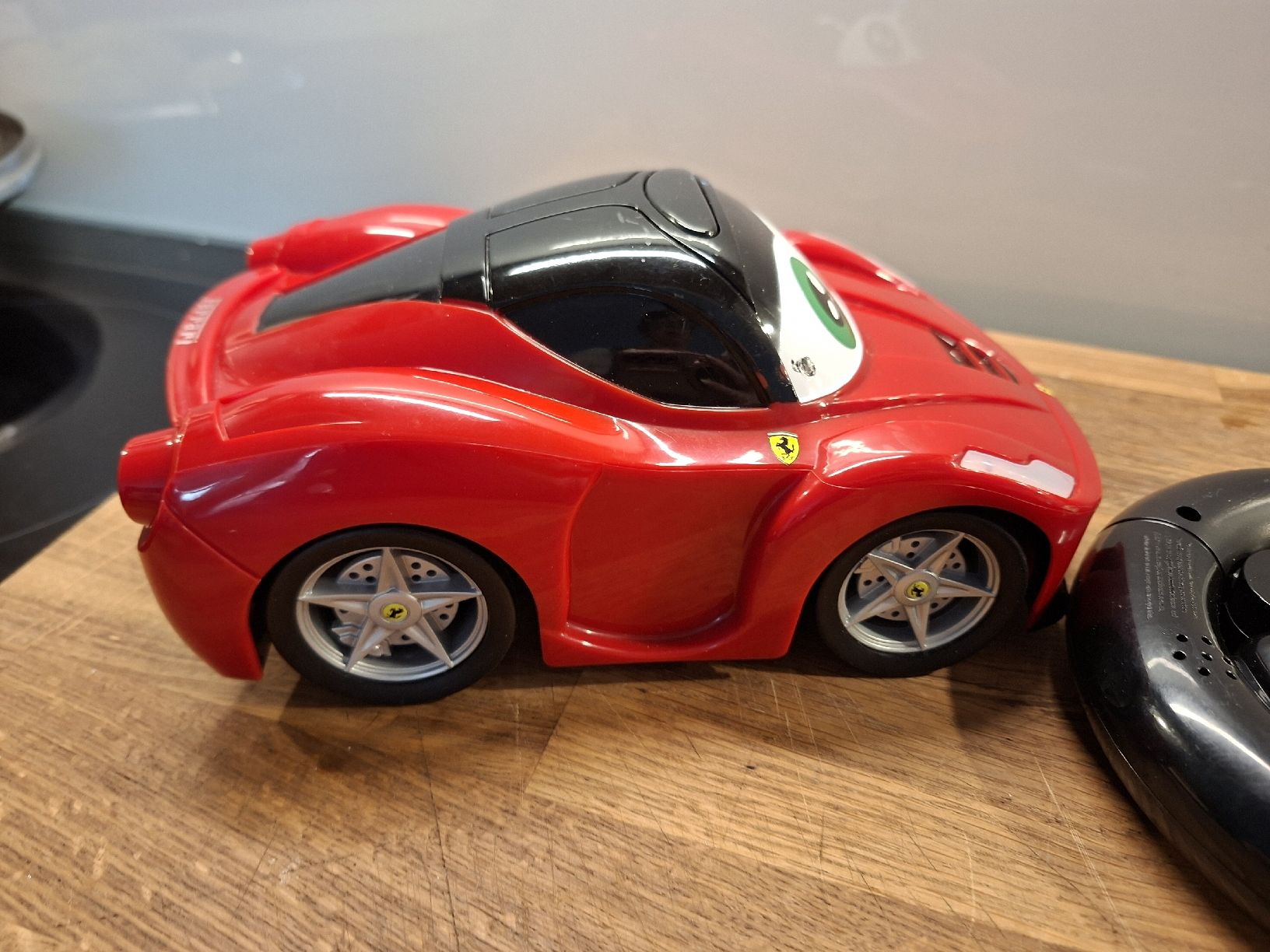 Jouets: BB Junior Ferrari Ferngesteuert – D'occasion à Meinisberg par Destiny1972 4