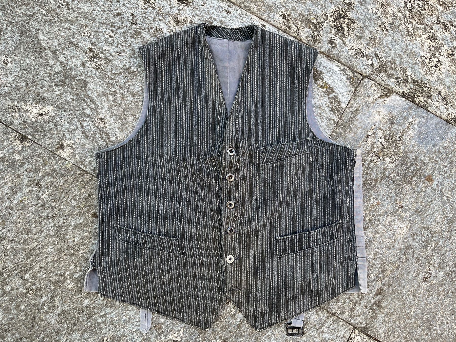 Gilets & Westen: Weste Antik Belle Epoque – Gebraucht aus Bottmingen von Puffsack