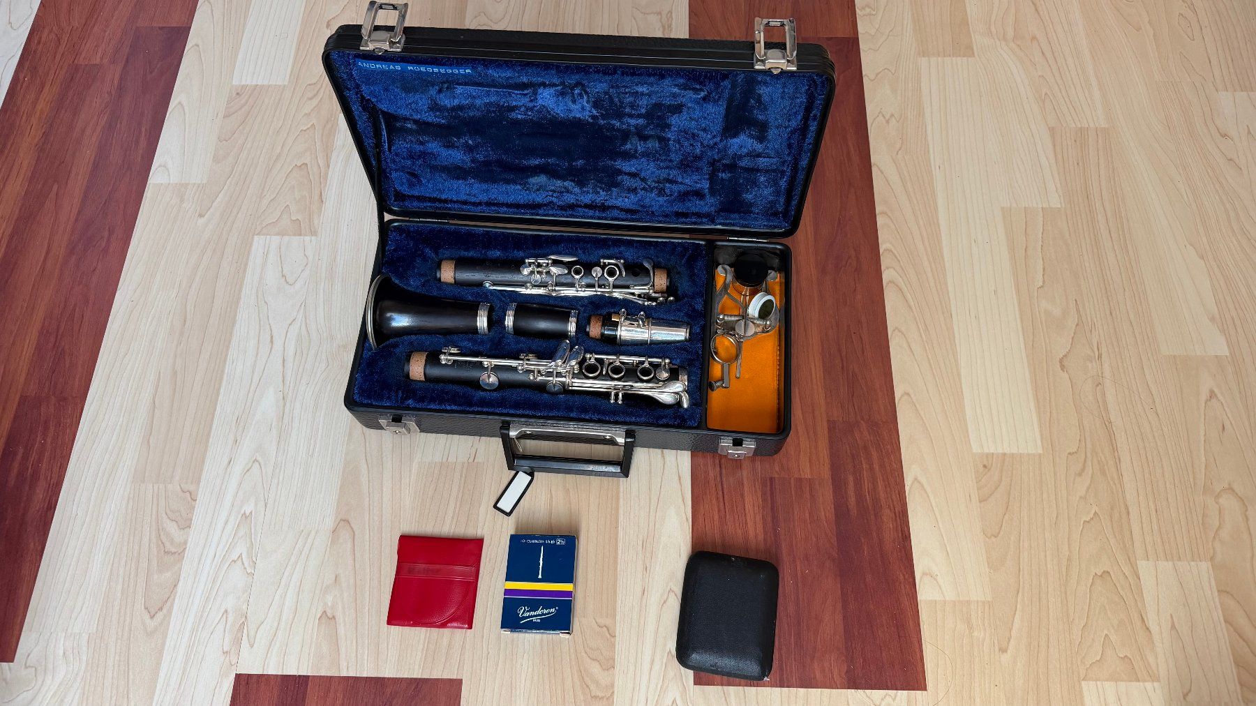 Buffet Crampon Strumenti musicali: Klarinette Buffet Crampon S1 Bb – Usato da Würenlos venduto da Bargainsale