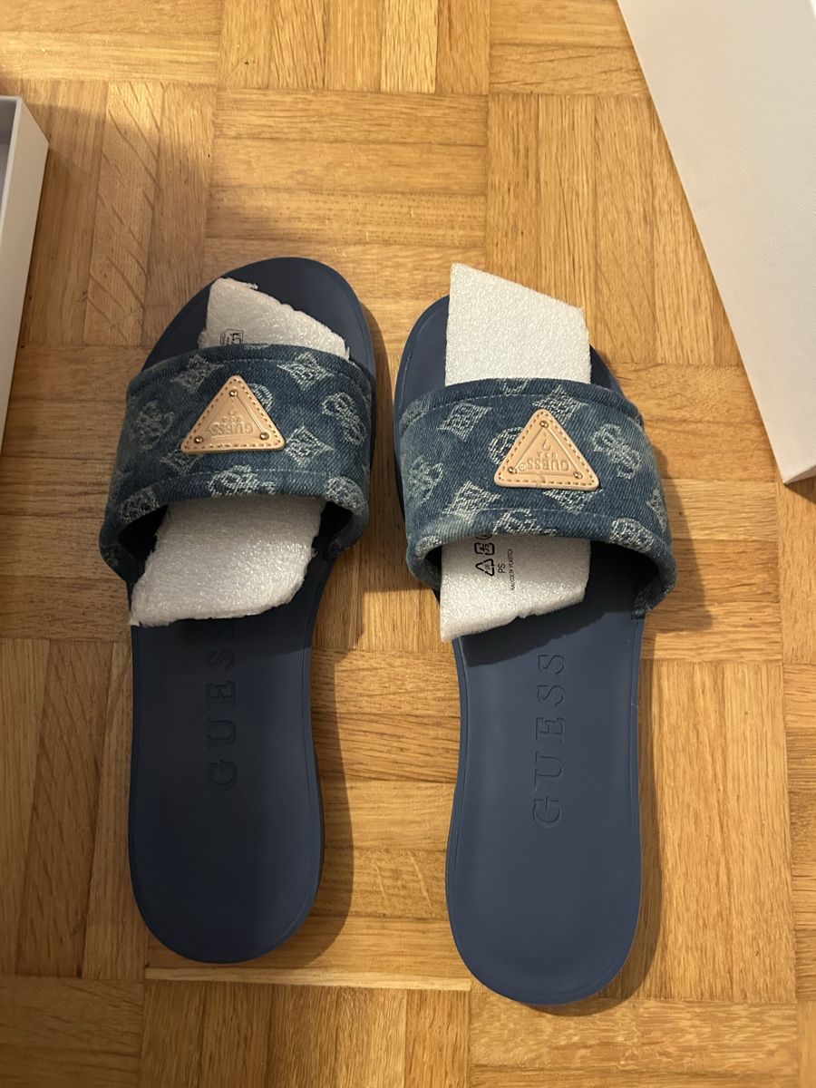 Guess Scarpe da donna: Blaue guess sandalen – Nuovo (secondo la descrizione) da Buchrain venduto da pau_rz26 1