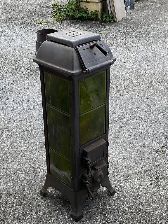 Altri mobili d'antiquariato: Kachelofen antik – Usato da Cazis venduto da arinba 1