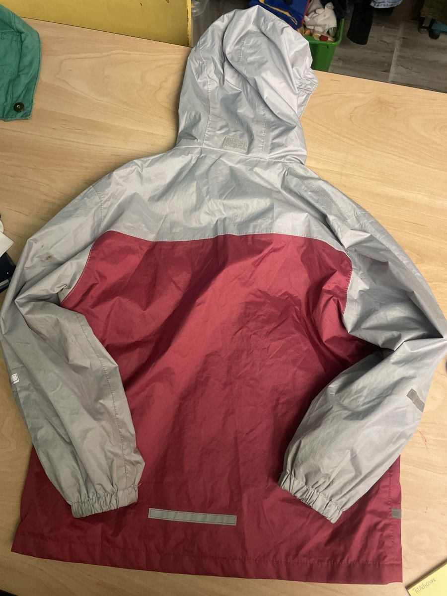 Giacche & Cappotti: Mädchen Regenjacke Gr.122/128 – Usato da Obergerlafingen venduto da cabo4 1