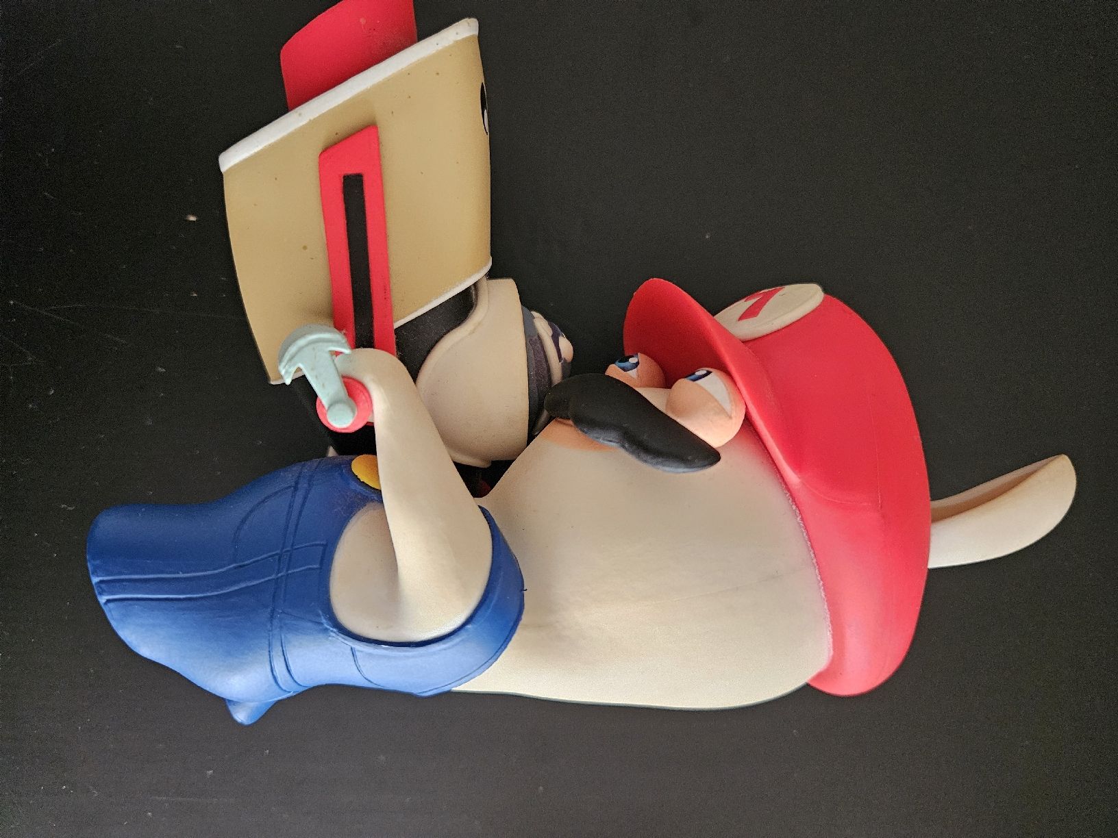 Nintendo Statuette: Mario & Rabbids Kingdom Battle Rabbid Mario 6" Figur – Nuovo (secondo la descrizione) da Sisseln AG venduto da rjj_ydb7 4