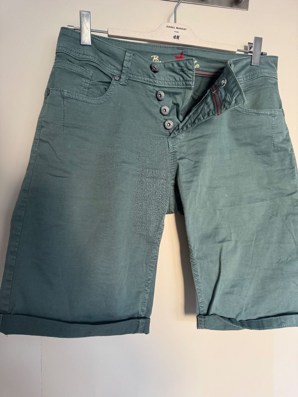 Buena Vista Hosen: Sommer-Shorts von Buena Vista, Grösse M, Top Zustand! – Gebraucht aus Hombrechtikon von tvogel
