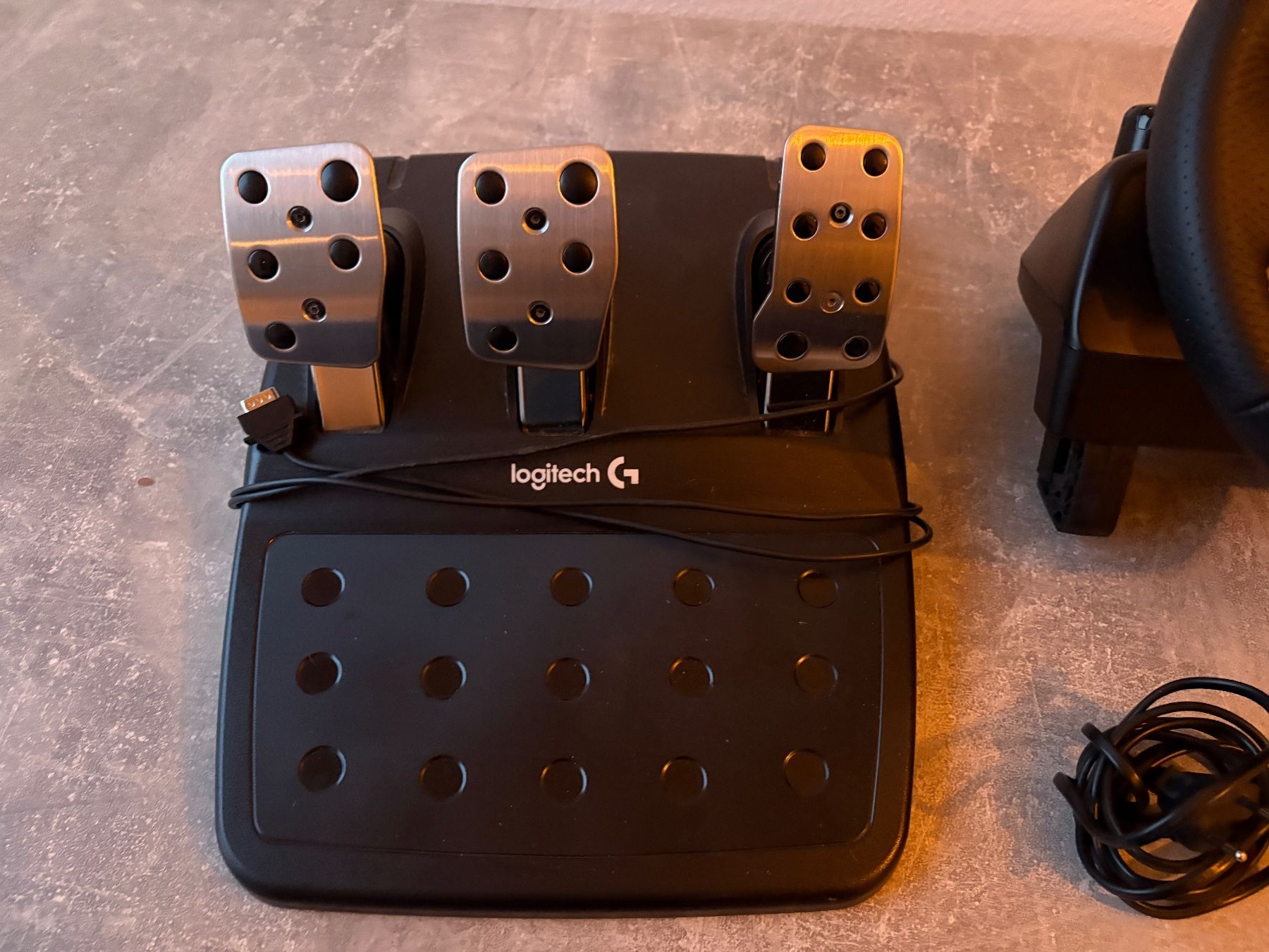 Logitech Controller: Logitech G29 Lenkrad mit Pedalen – Usato da Kriens venduto da ben_t22y 2