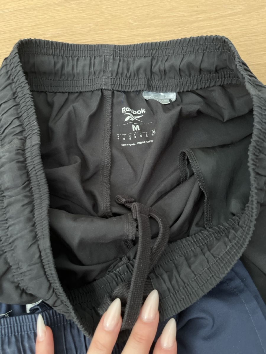Reebok Pantaloni: Reebok Trackpants (y2k) – Usato da Balzers venduto da liv_wzl8 2