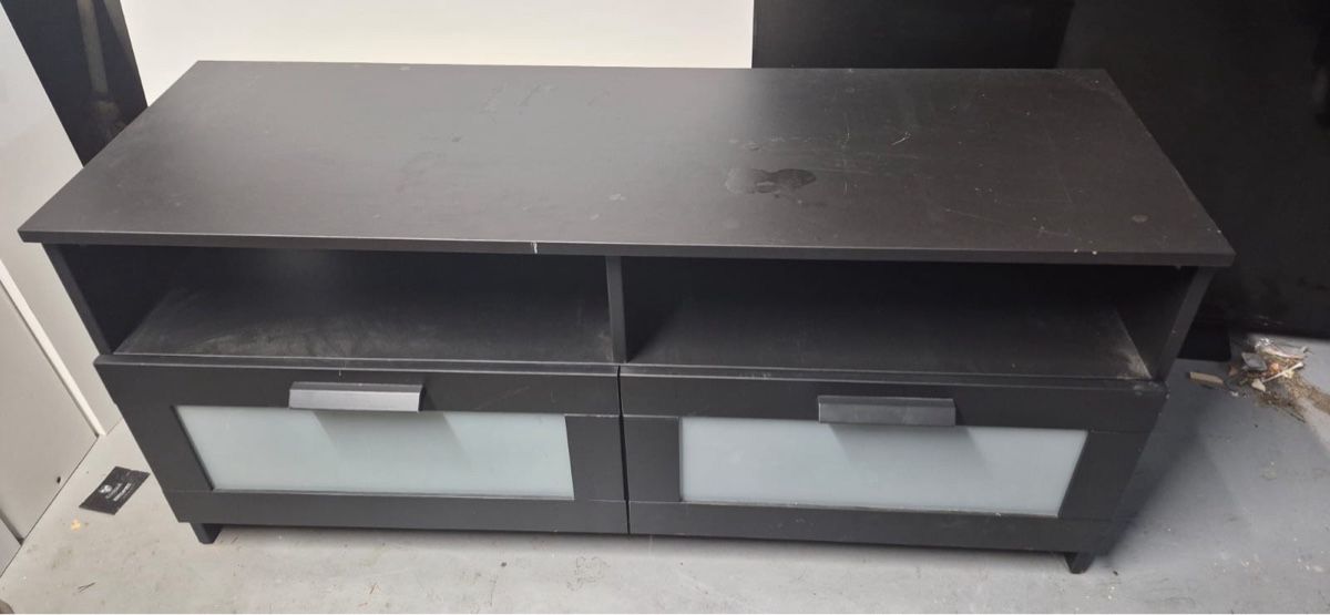 Ikea TV Möbel: TV Möbel mit Schubladen, schwarz, gebraucht – Gebraucht aus Birr von gor_sv25