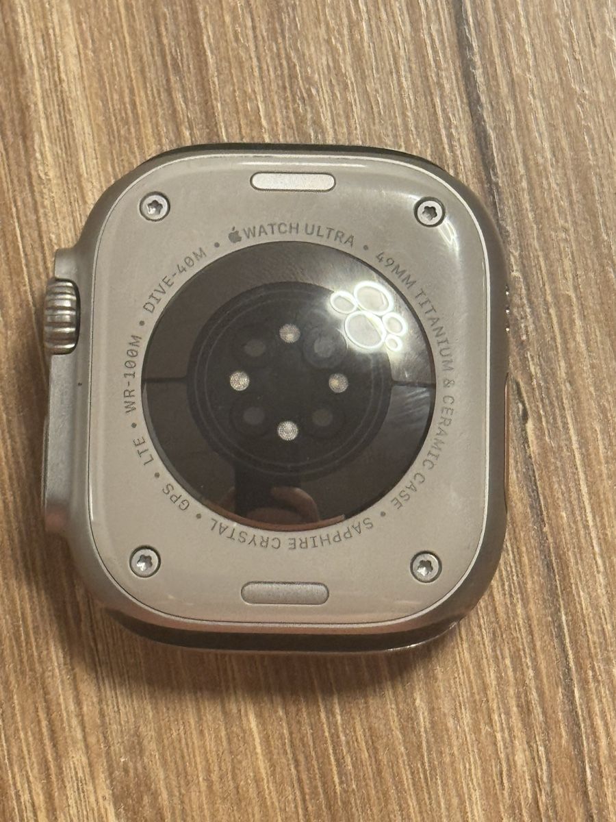 Apple Smartwatch: Apple Watch Ultra  2 mit extra Zubehör! – Usato da Wiesendangen venduto da davidep88 2