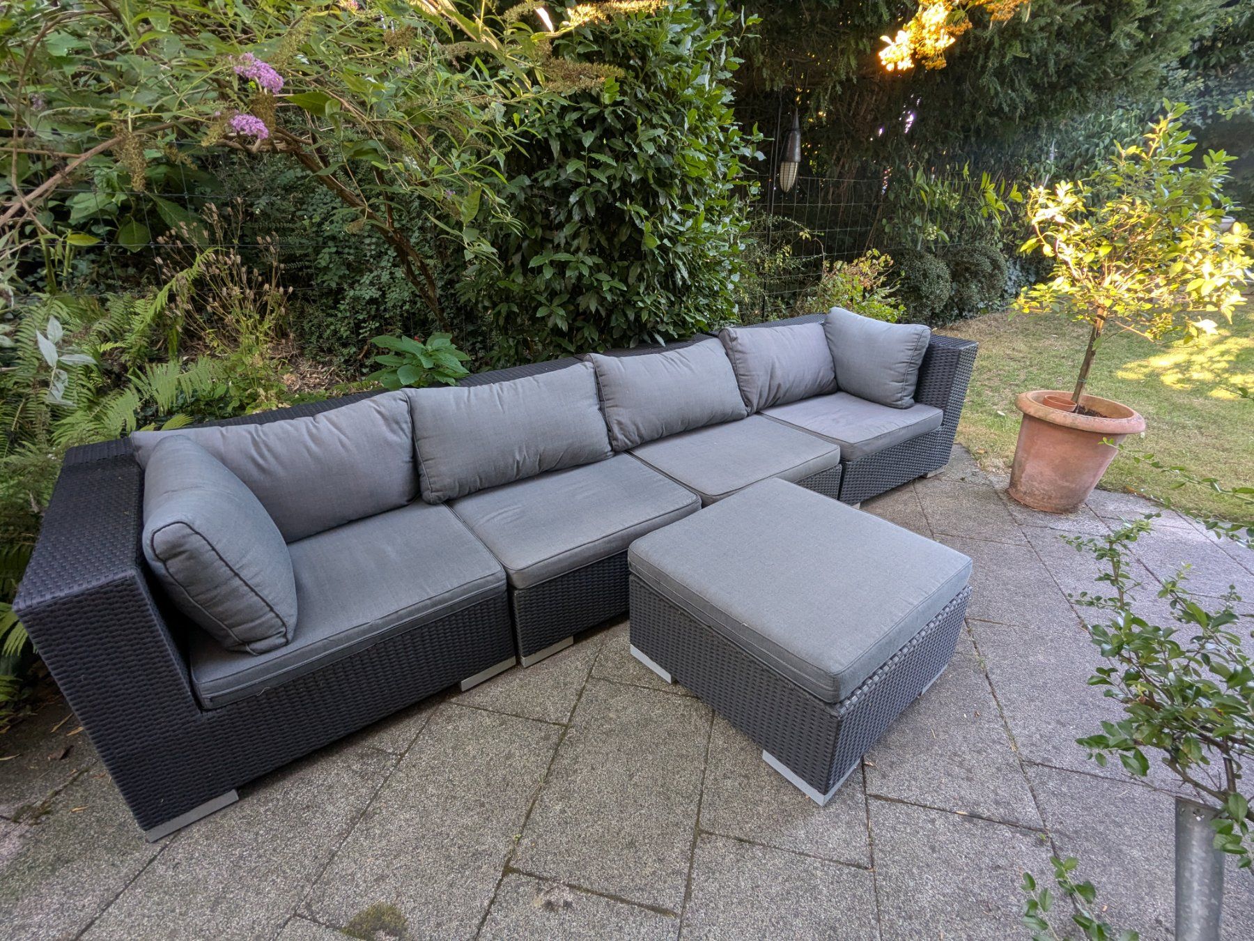 Divani: Gartenlounge Rattanoptik anthrazit mit Polstern – Usato da Zürich venduto da Uebermittler 2