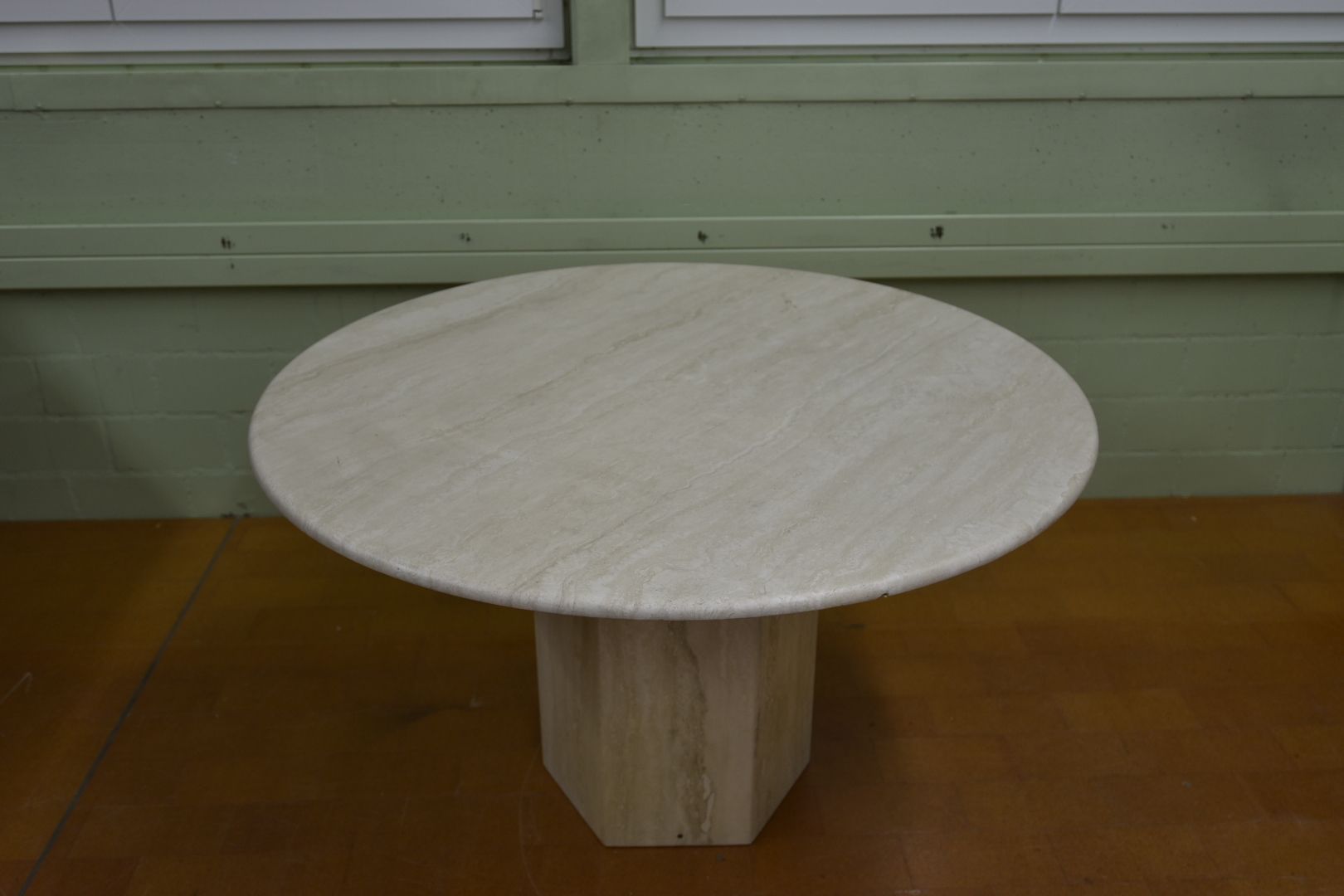 Tavoli: Designer Tisch aus Travertin – Usato da Lichtensteig venduto da Polsterwerk 4