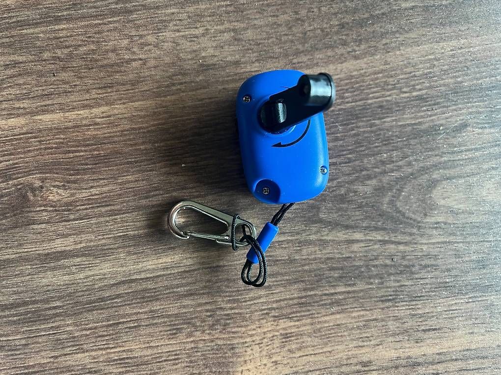 Lampes: Mini Solartaschenlampe mit Kurbel Dynamo – Neuf (Voir description) à Rotkreuz par Vauban 2