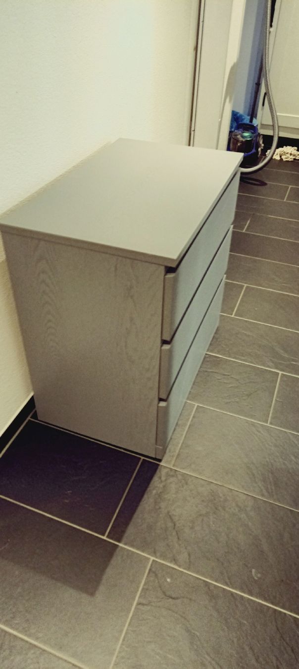 Commodes: Kommode Ikea mit drei Schubladen grau  – D'occasion à Emmen par Mocck 4