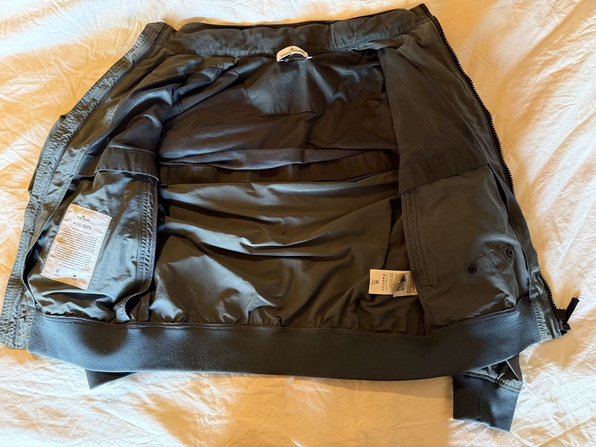 Stone Island Giacche: Stone Island Micro Reps Jacke – Usato da Düdingen venduto da Sirionline123 3