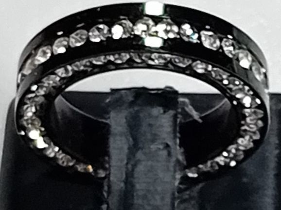 Ringe: ring edelsthal mit kristall,,,glanzig – Neu (gemäss Beschreibung) aus Basel von bij_5hqd