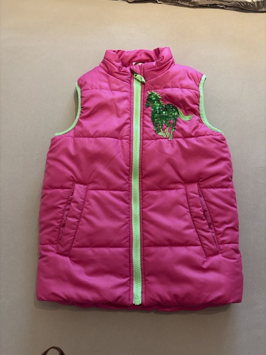 Autres vêtements fille: Weste Gilet 122/128 – D'occasion à Galgenen par Hawaii021