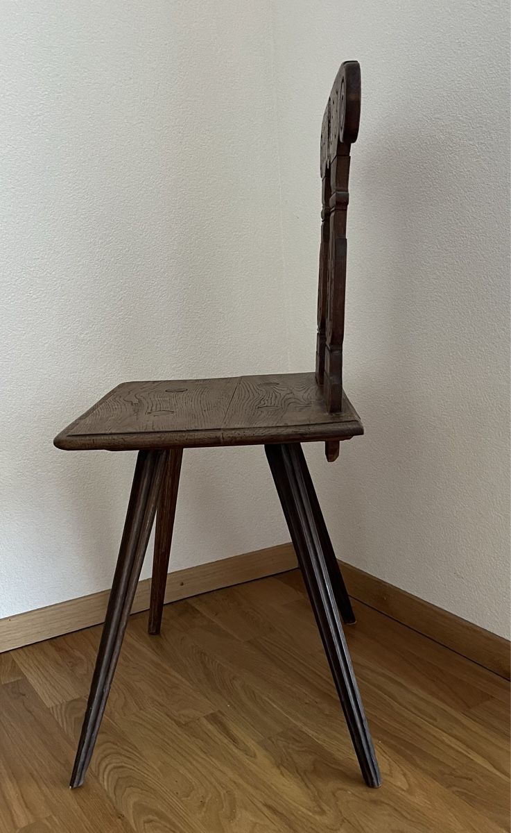 Stühle: Basler Stabelle / Stuhl von 1653 mit geschnitztem Baslerstab – Gebraucht aus Arboldswil von Sonnenelfe 5