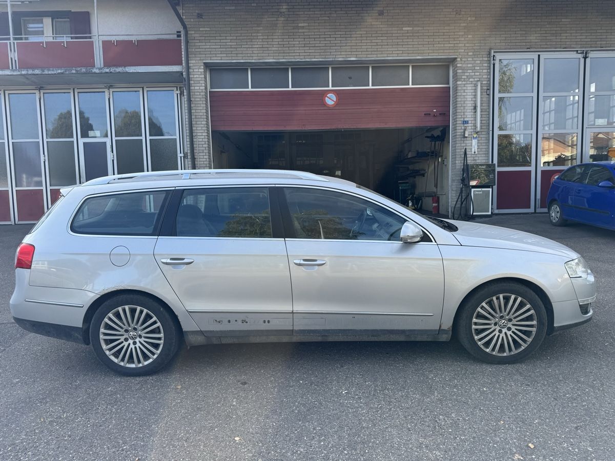 VW Autos: VW Passat 3.2i V6 4Motion – Gebraucht aus Koppigen von JakupiFahrzeughandel 3