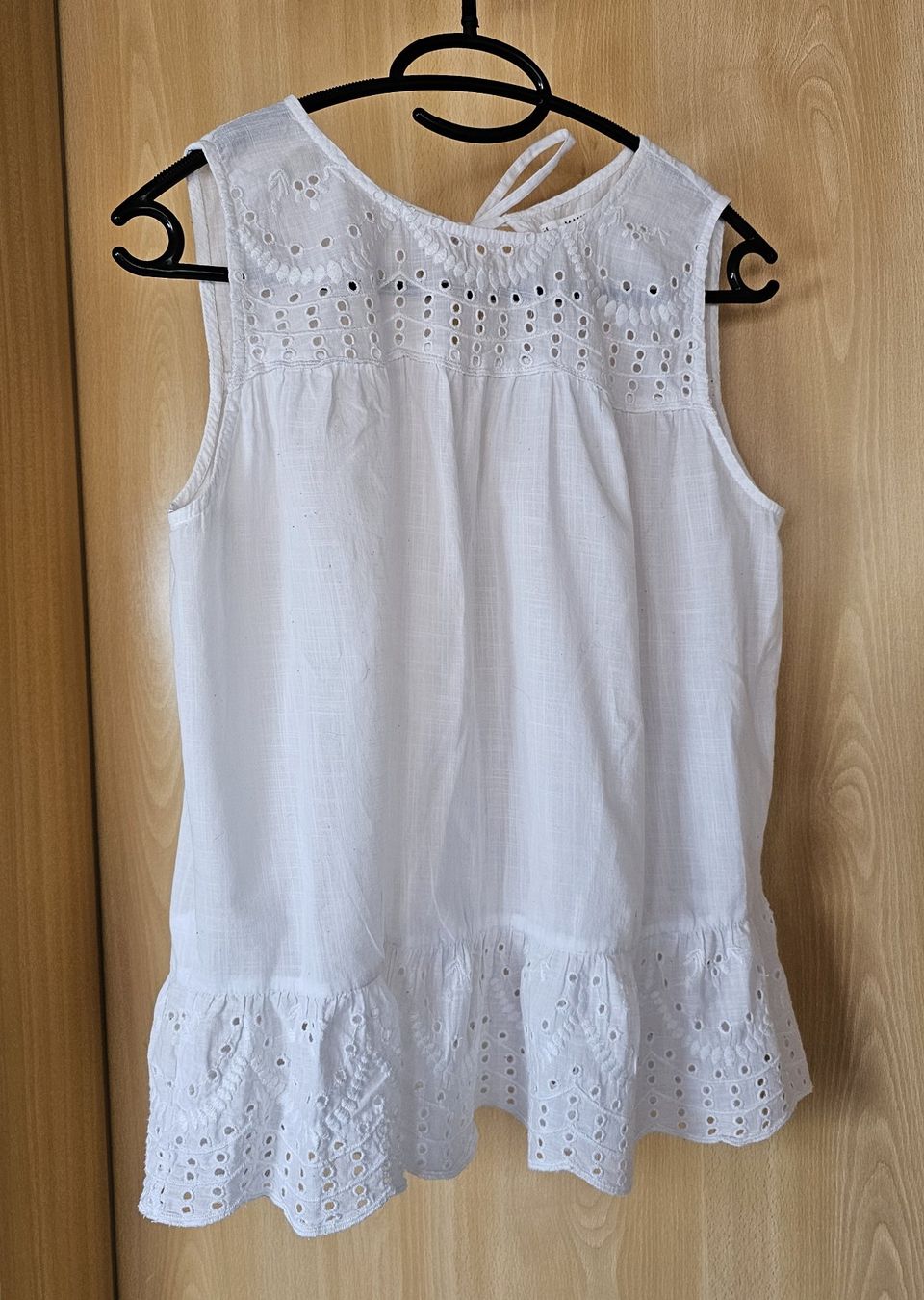 Lotti di vestiti: Jeans-Shorts & Sommerbluse Gr. 38 – Usato da Einigen venduto da Pretorius66 1