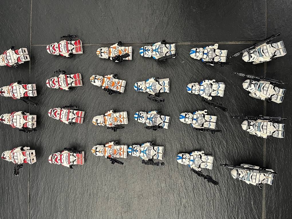 Star Wars Figurines: Star Wars Clone Armee 24x Figuren – D'occasion à Ebikon par -SwissBoost 2